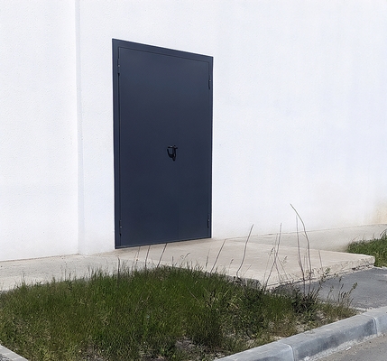 Полуторная уличная дверь ei-60