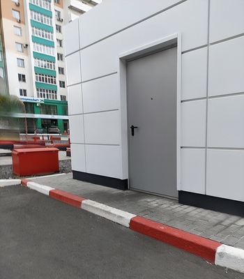 Дверь на АЗС Дверь на АЗС