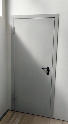 Дверь серого цвета Дверь серого цвета