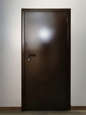 Огнестойкая коричневая дверь Огнестойкая коричневая дверь