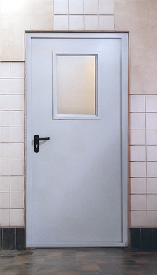 Дверь со стеклом