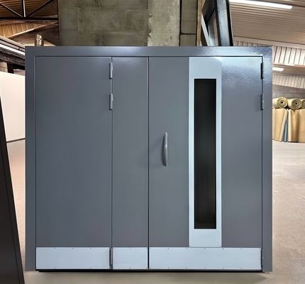 Подъездная дверь с глухой боковой вставкой