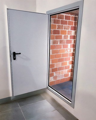 Серая огнестойкая дверь Серая огнестойкая дверь